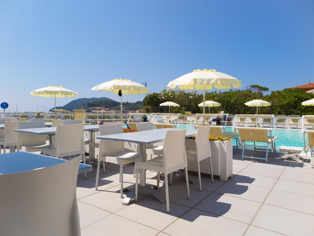 Hotel Montecristo Marina di Campo Eksteriør billede