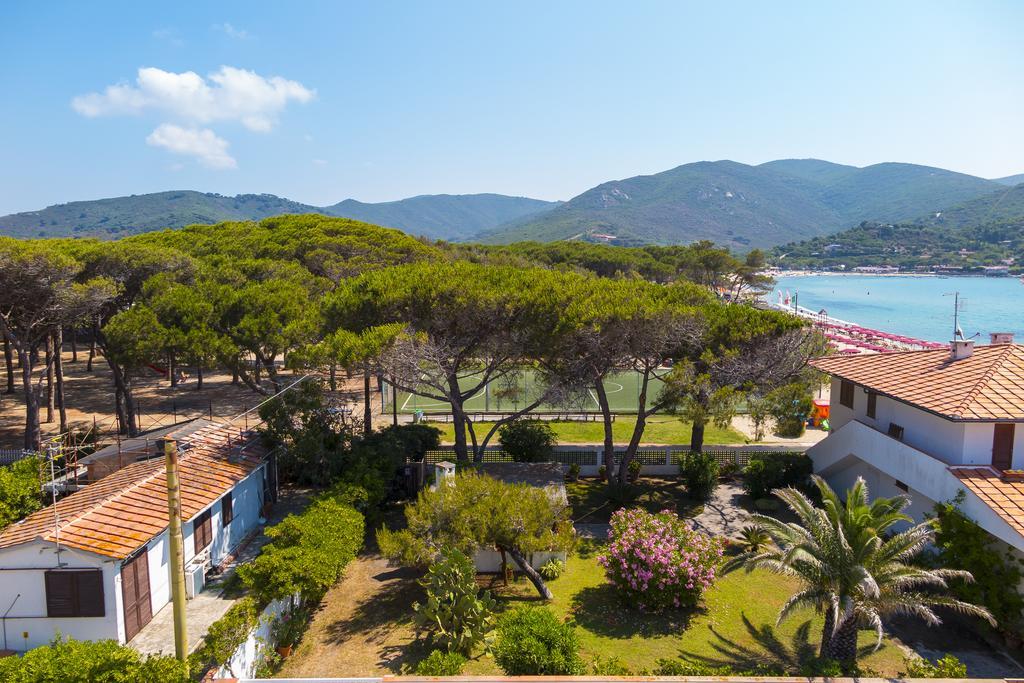 Hotel Montecristo Marina di Campo Eksteriør billede