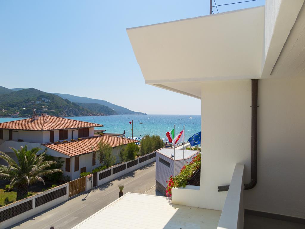 Hotel Montecristo Marina di Campo Eksteriør billede