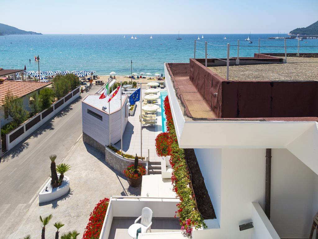 Hotel Montecristo Marina di Campo Eksteriør billede