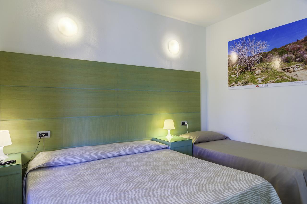 Hotel Montecristo Marina di Campo Eksteriør billede