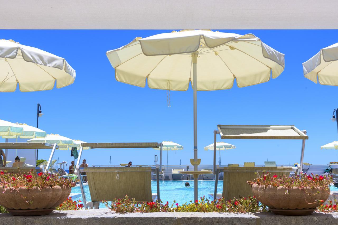 Hotel Montecristo Marina di Campo Eksteriør billede