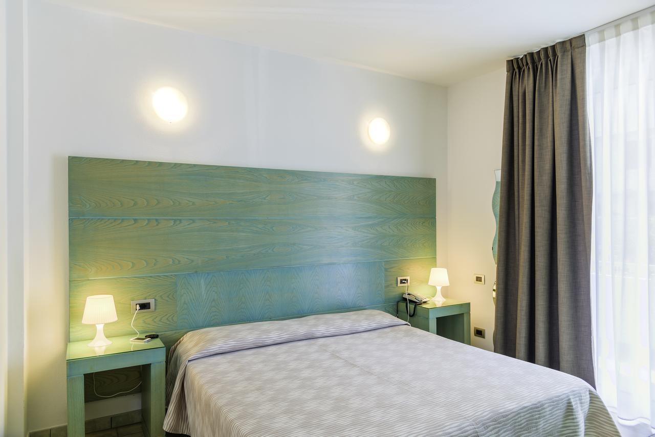 Hotel Montecristo Marina di Campo Eksteriør billede